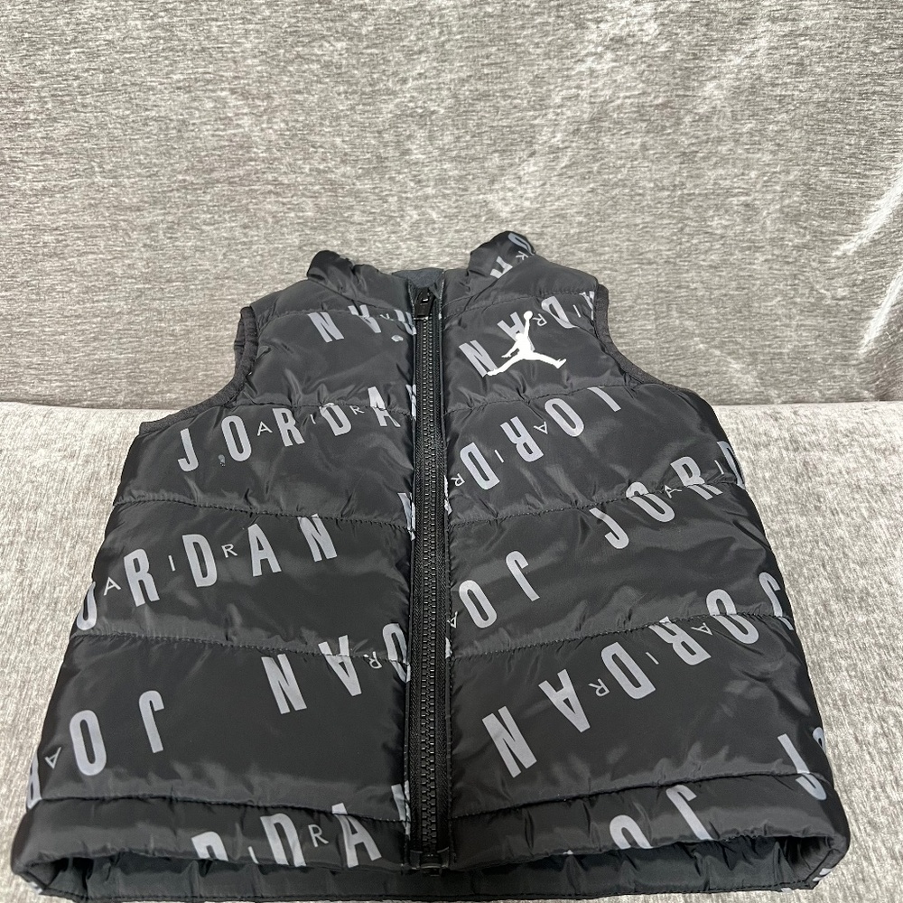 Jordan Boys Vest | Black